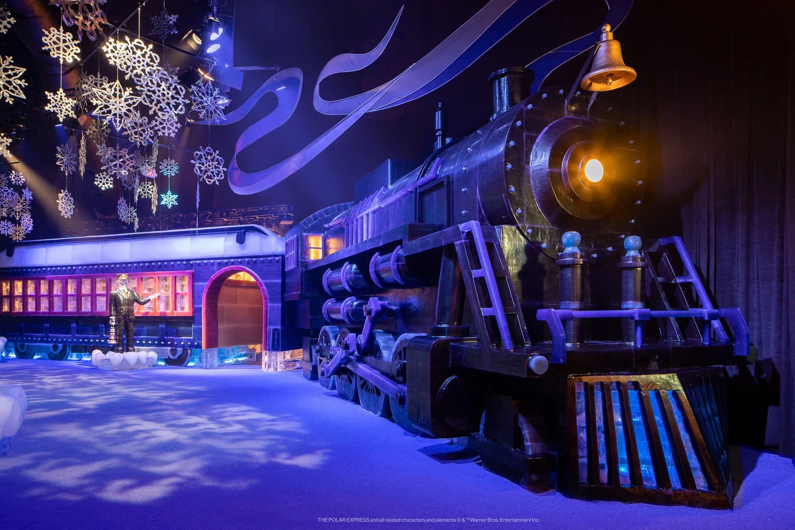 Polar Express train carved in ice at Gaylord Palms