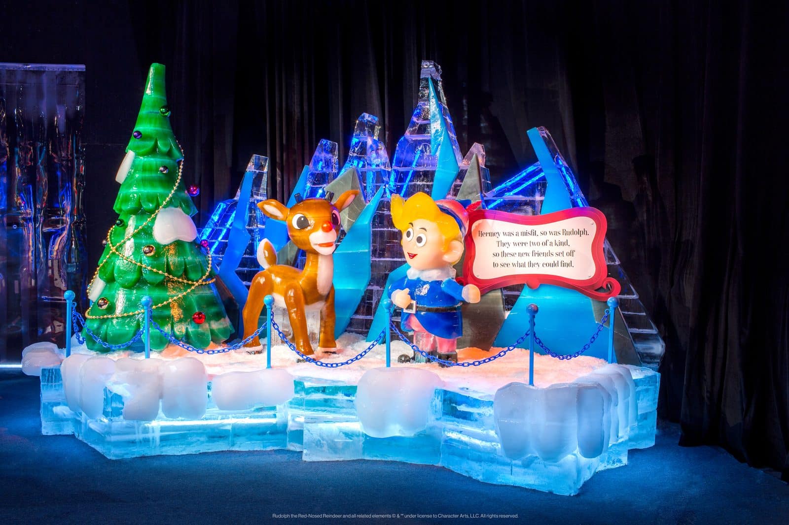 Rudolph and Hermey ice sculptures at JW Marriott San Antonio